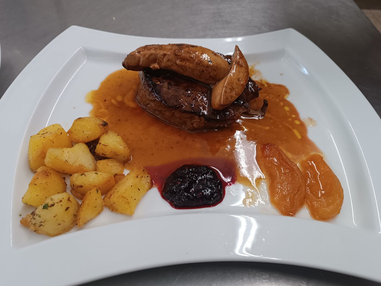 Plato de la casa en salsa